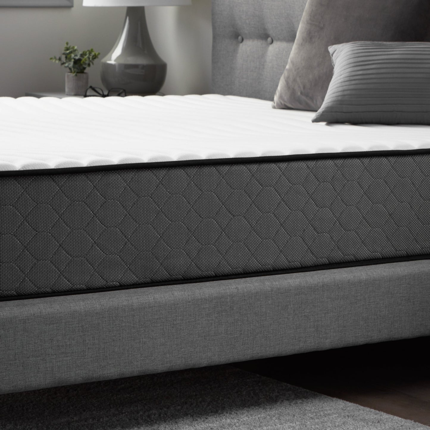 ESSE Firm 10" Hybrid Mattress