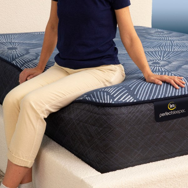 Euphoric Hybrid Firm Serta Mattress