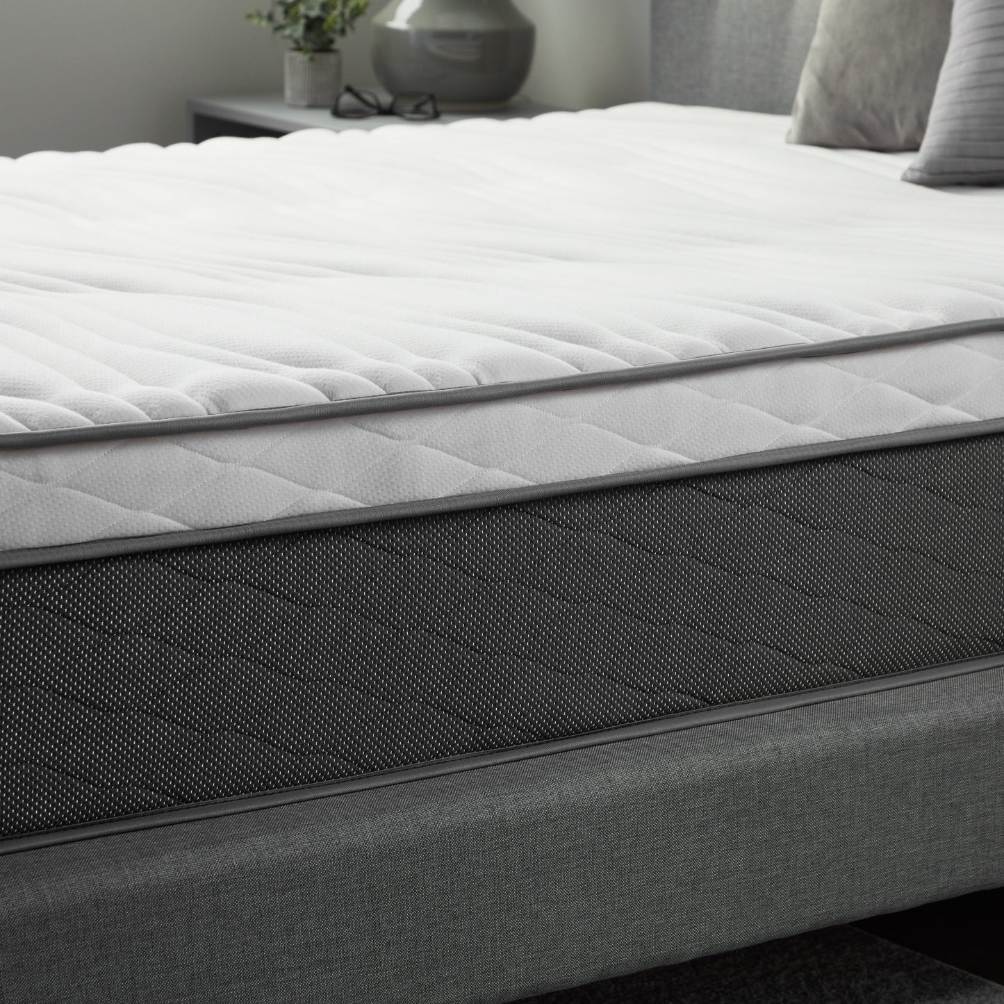 ESSE Plush 12" Hybrid Mattress