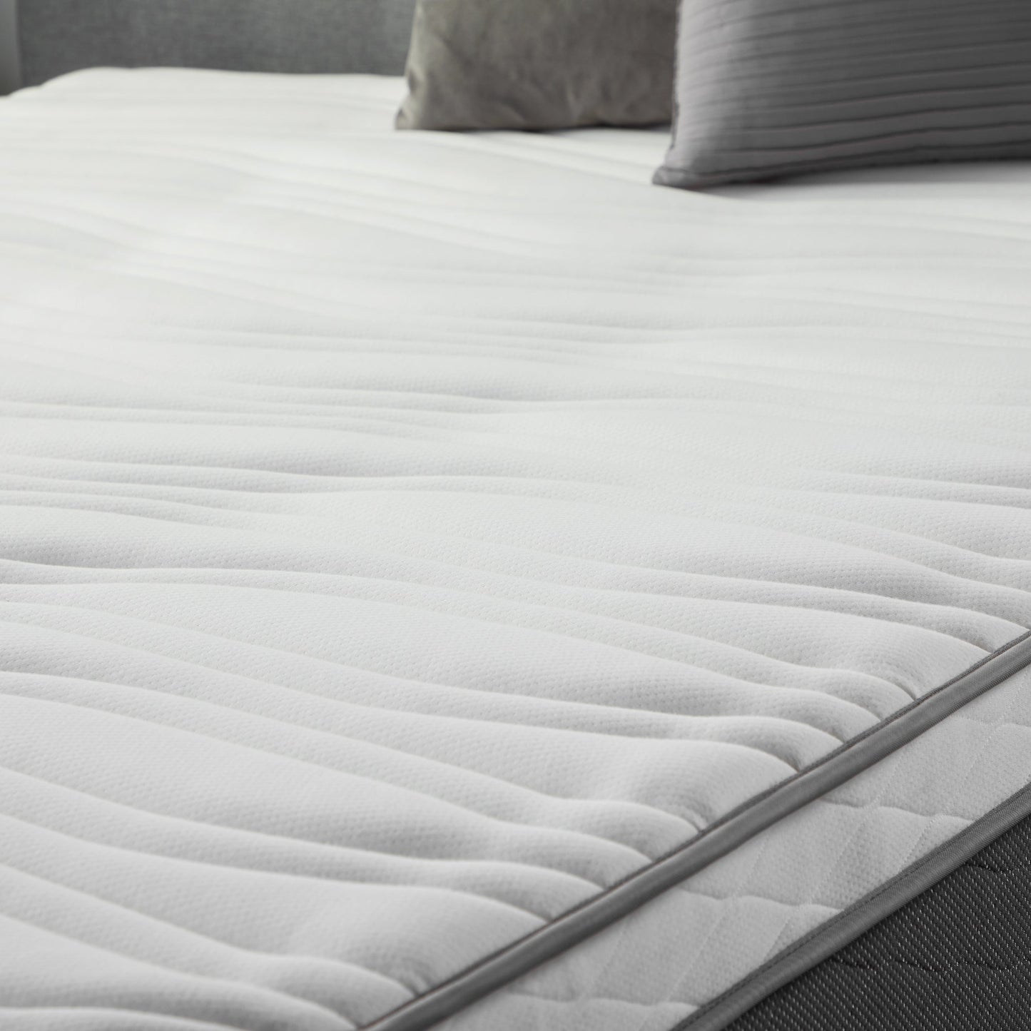 ESSE Plush 12" Hybrid Mattress